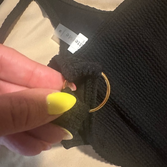 Flatter Me ring linked cut out one piece - Picture 12 of 15